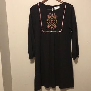 Like new! Embroidered top dress. Size XL. Boho, cute, spring dress. Knee length